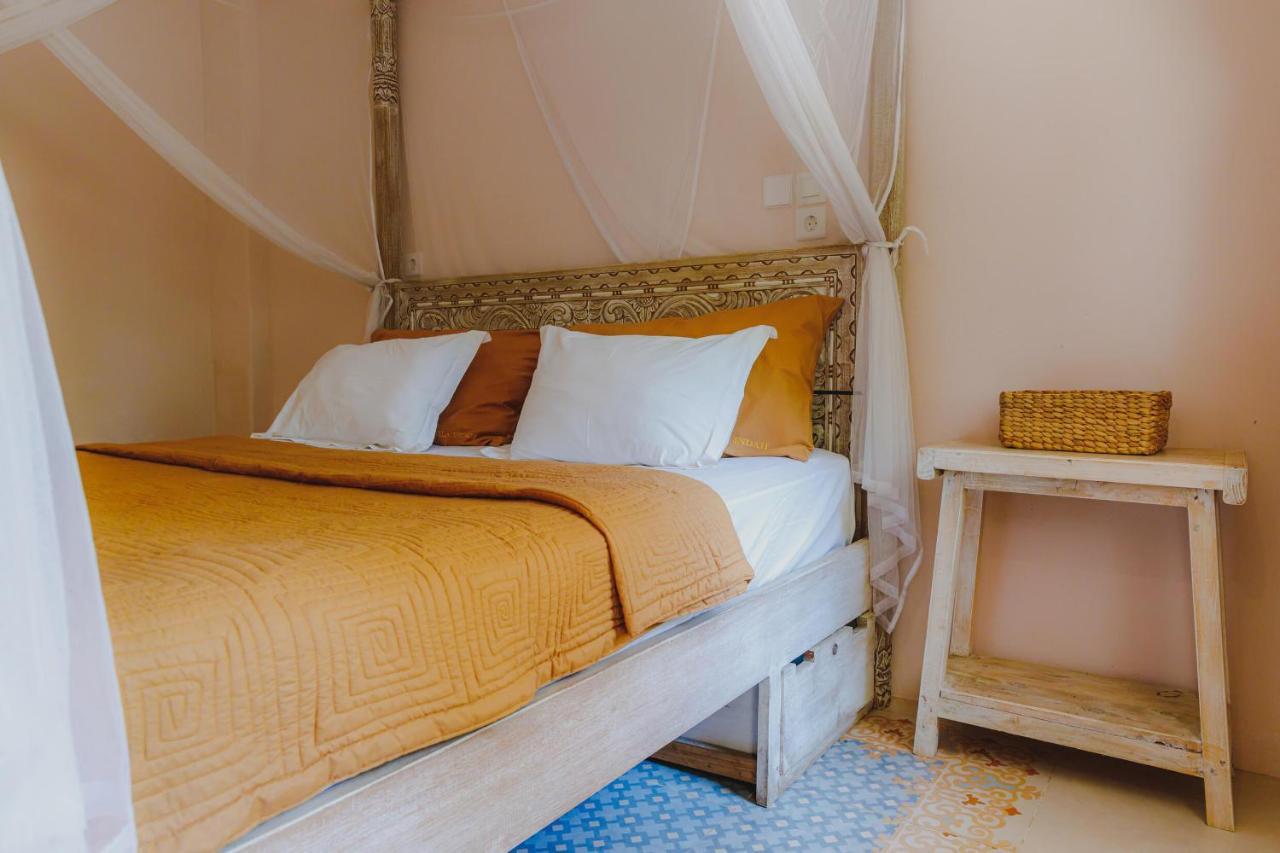 נוסה-למבונגן Isla Indah Retreat Boutique Hotel מראה חיצוני תמונה