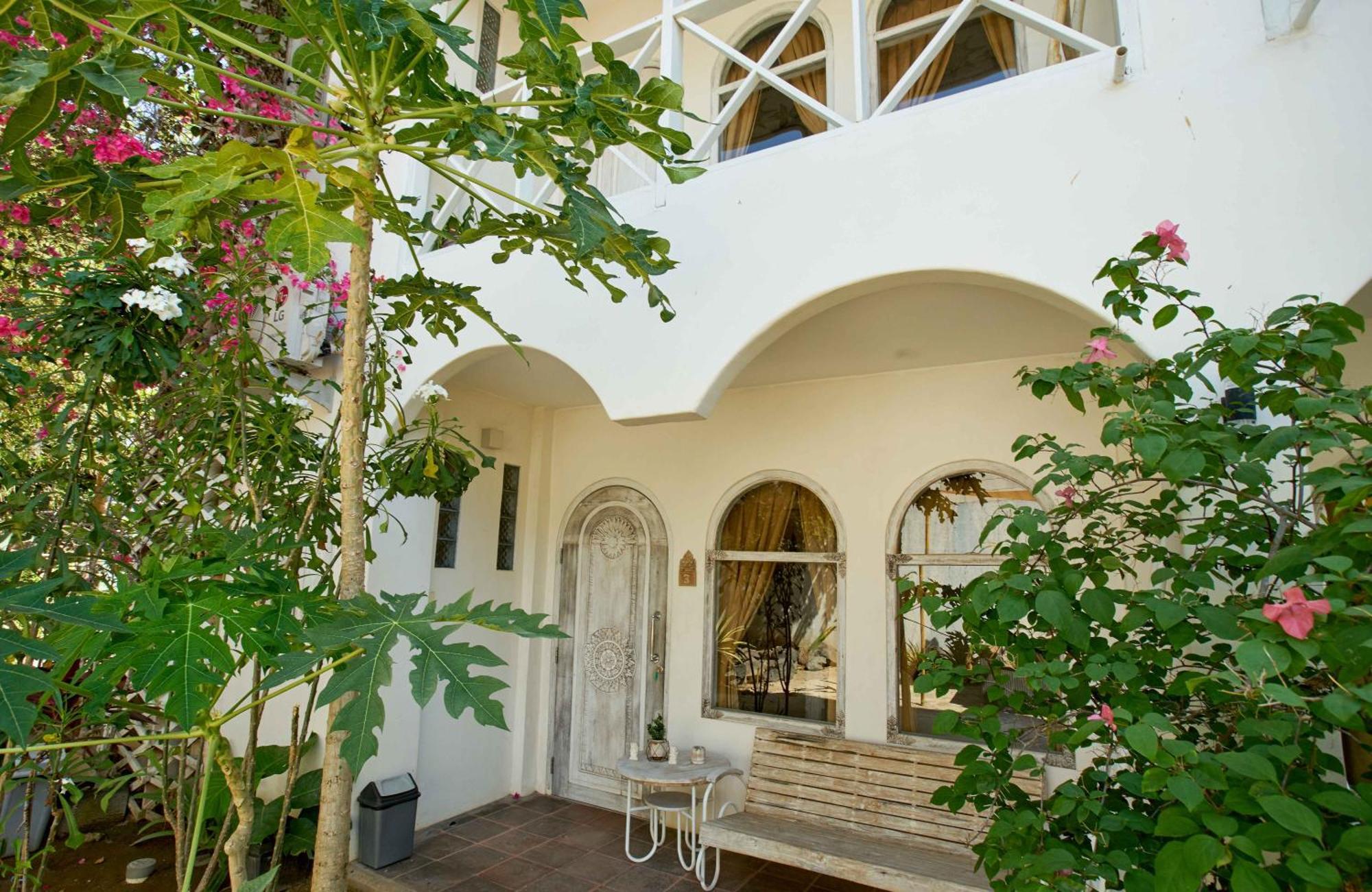 נוסה-למבונגן Isla Indah Retreat Boutique Hotel מראה חיצוני תמונה